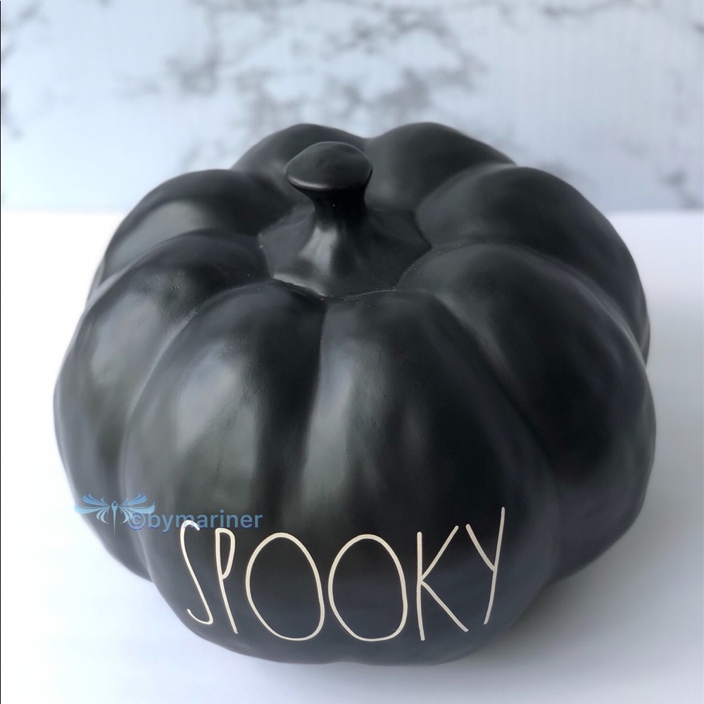 đ Rae Dunn Spooky Pumpkin Matte Black Largest - Picture 2 of 6